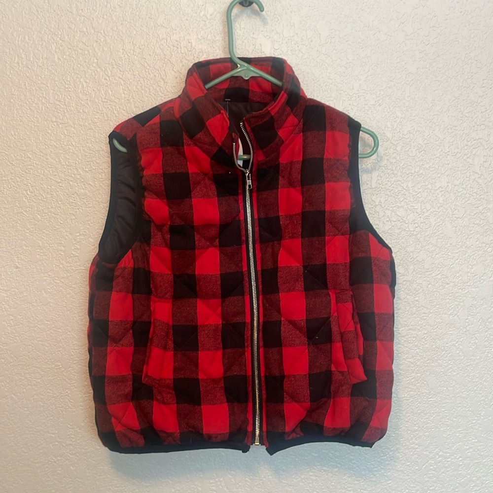❤️🖤Buffalo Plaid Puffy Vest (S)